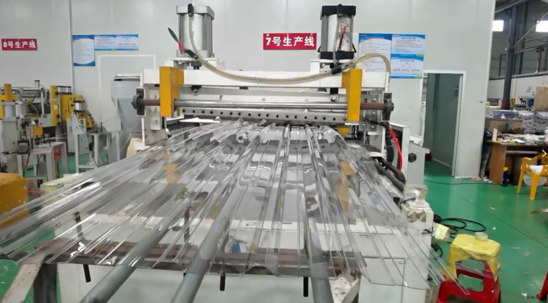 Polycarbonate Corrugated fabricacion